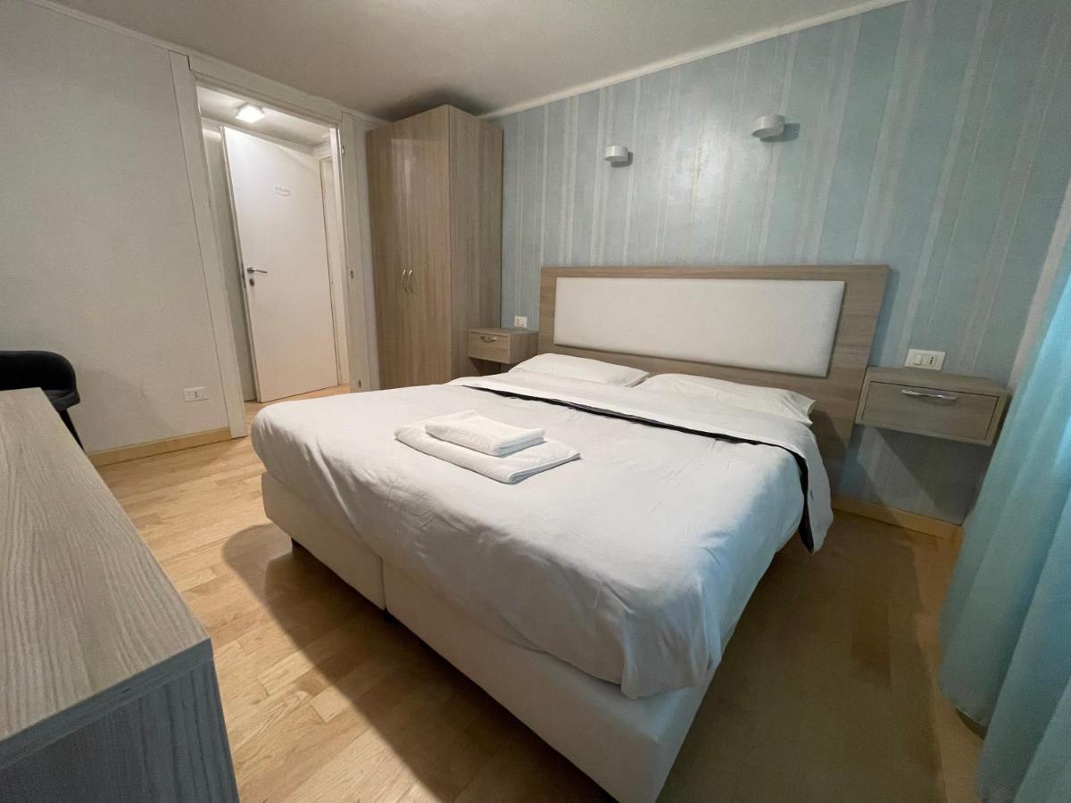 Luciano Laterani Guest House ローマ エクステリア 写真