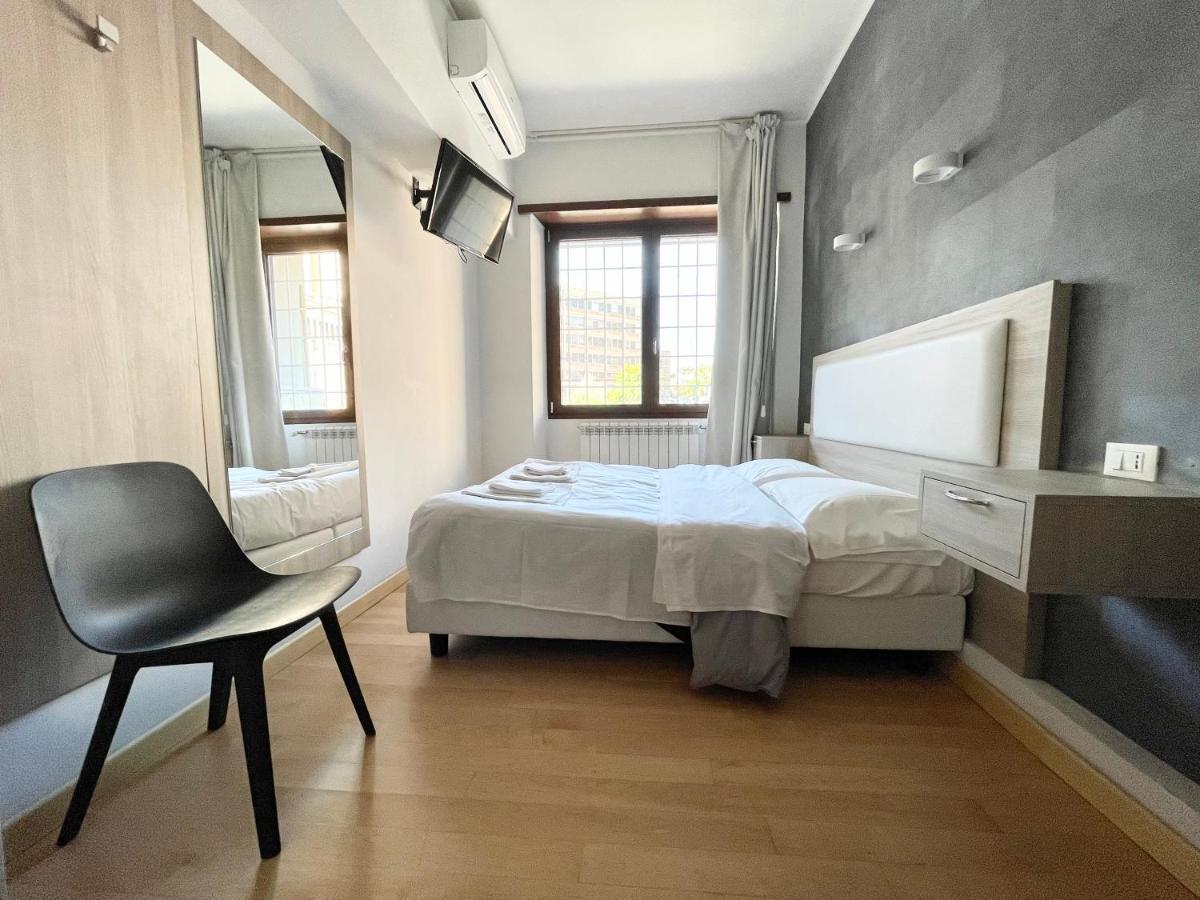 Luciano Laterani Guest House ローマ エクステリア 写真