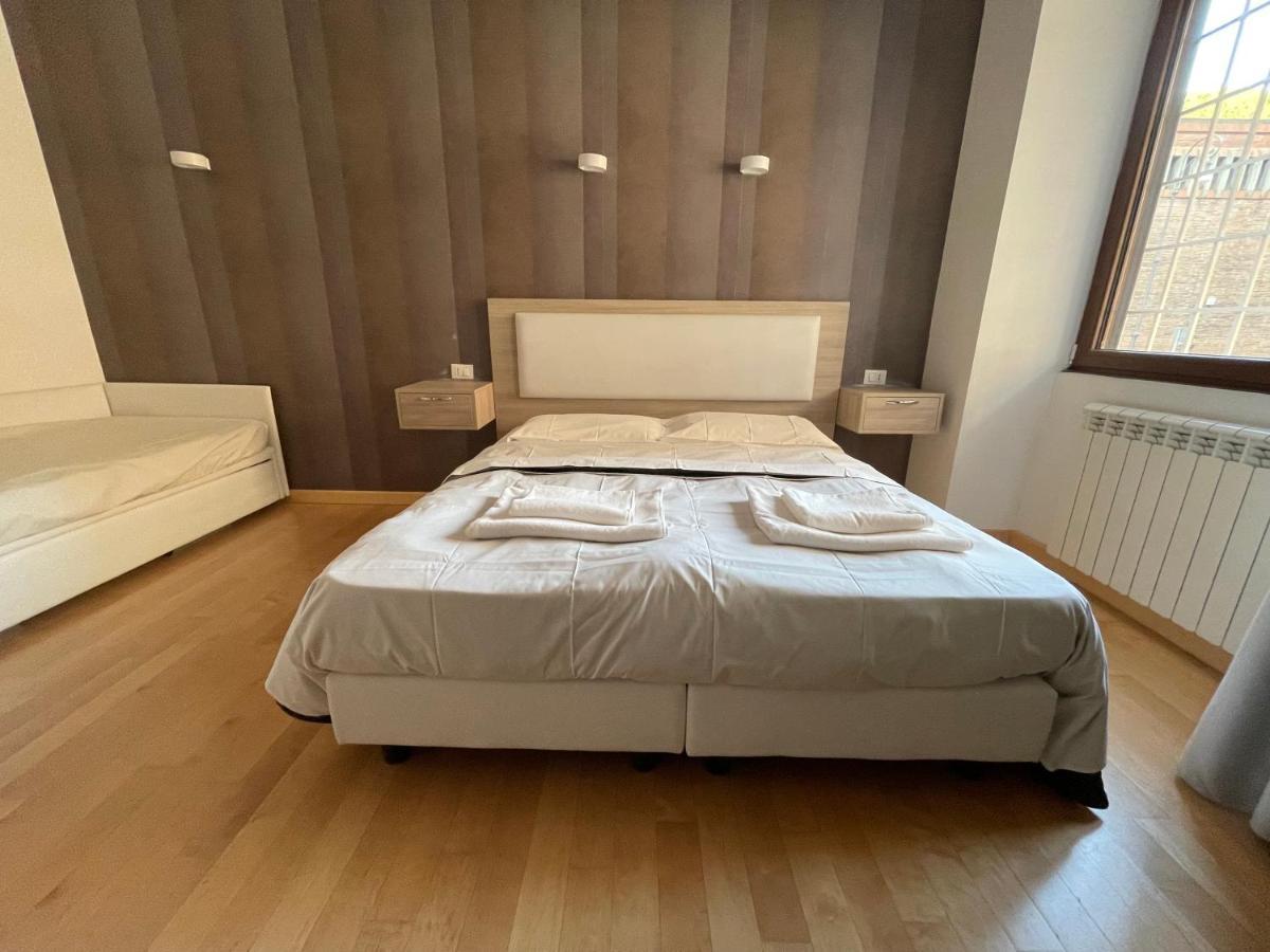Luciano Laterani Guest House ローマ エクステリア 写真